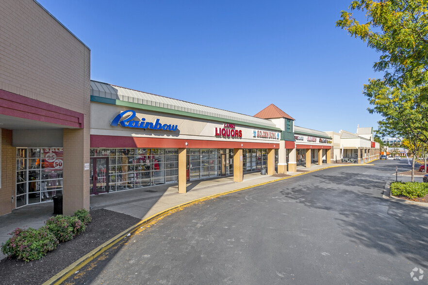 950 Largo Center Dr, Upper Marlboro, MD à louer - Photo de l’immeuble – Image 3 sur 5