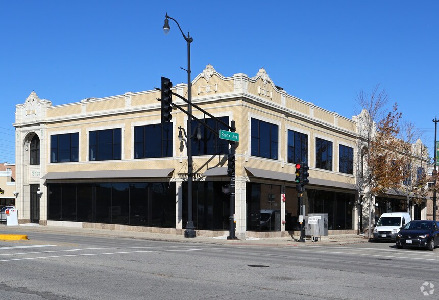 8800 Bronx Ave, Skokie, IL à louer - Photo principale – Image 1 sur 6