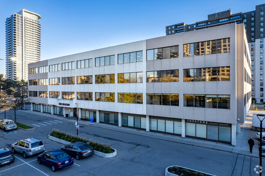 1 Eva Rd, Toronto, ON à louer - Photo de l’immeuble – Image 3 sur 9