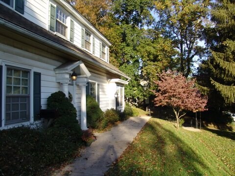 240 Conestoga Rd, Wayne, PA à louer - Photo de l’immeuble – Image 3 sur 24