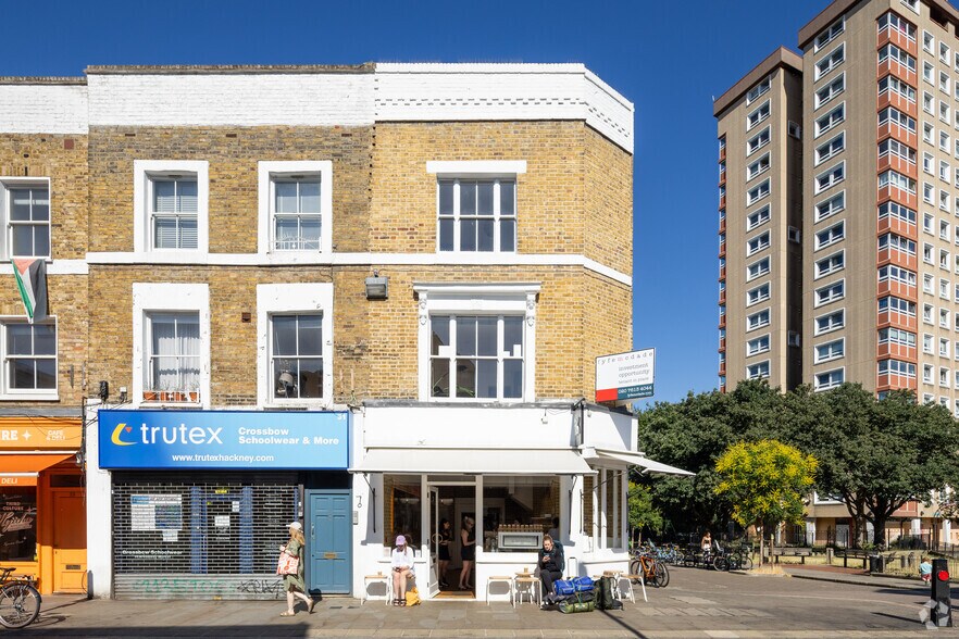 33 Broadway Mark, Londres à vendre - Photo de l’immeuble – Image 2 sur 3