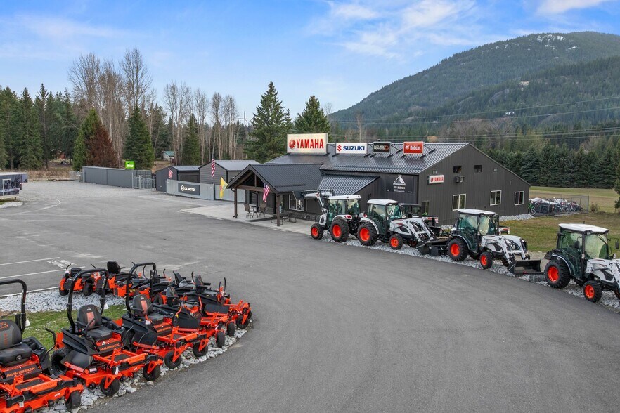 478544 Highway 95 N, Sandpoint, ID à vendre - Photo de l’immeuble – Image 2 sur 13