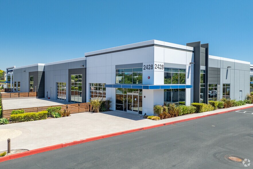 2428 Fenton St, Chula Vista, CA à vendre - Photo de l’immeuble – Image 2 sur 3