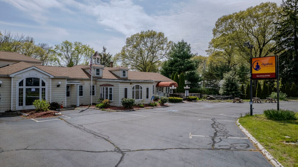 2548 Boston Post Rd, Guilford, CT à vendre - Photo de l’immeuble – Image 3 sur 20