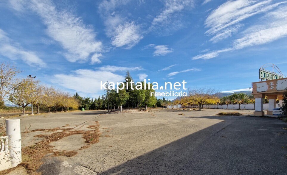 Local commercial dans El Palomar, Valencia à vendre - Photo de l’immeuble – Image 3 sur 41