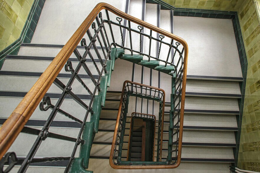 20-21 Staple Inn, Londres à louer - Photo de l’immeuble – Image 2 sur 5