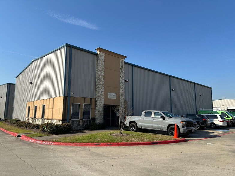 8638 Fairbanks N Houston Rd, Houston, TX à louer - Photo de l’immeuble – Image 2 sur 8