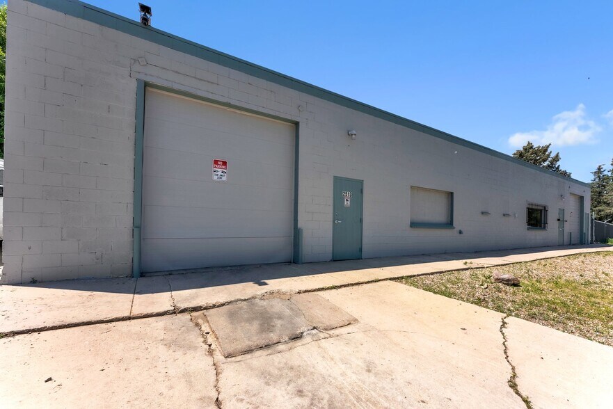 2513-2515 E Willamette Ave, Colorado Springs, CO à vendre - Photo de l’immeuble – Image 2 sur 21
