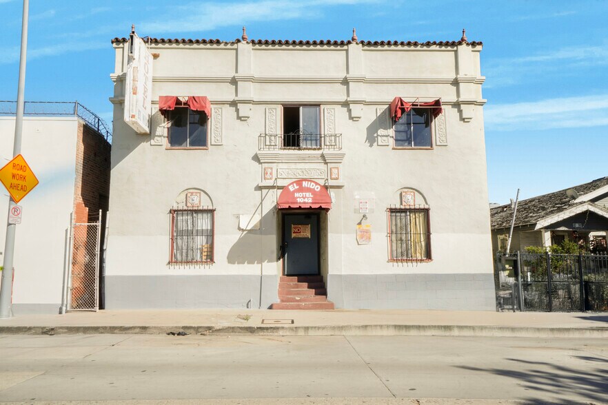 1042 N Wilcox Ave, Los Angeles, CA à vendre - Photo de l’immeuble – Image 2 sur 15