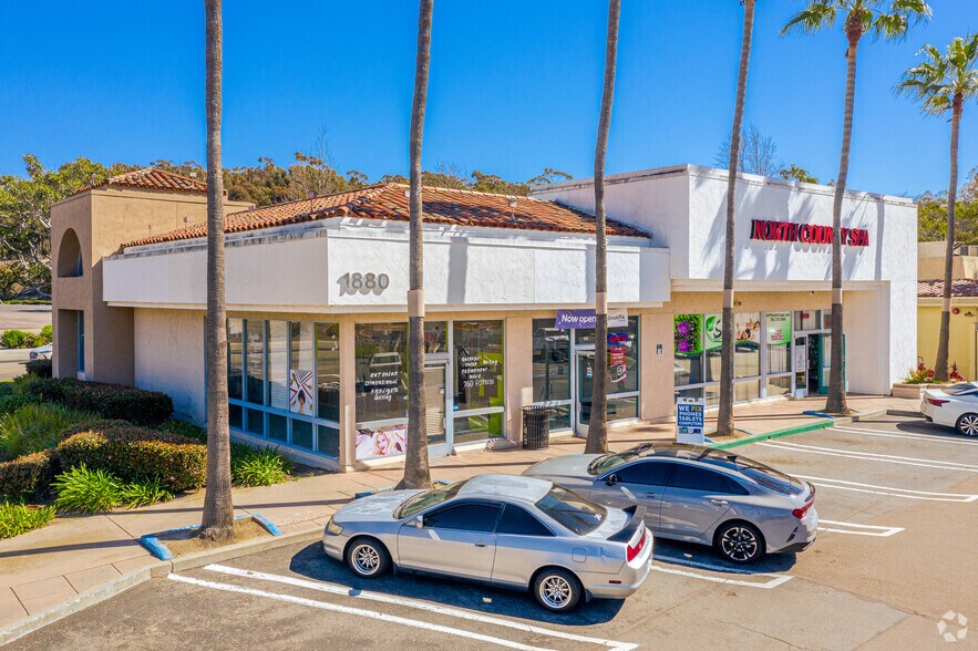1810-1880 Marron Rd, Carlsbad, CA à louer - Photo de l’immeuble – Image 1 sur 26