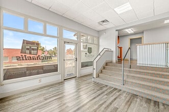 2601 E 56th St, Indianapolis, IN à louer Photo intérieure– Image 2 sur 23