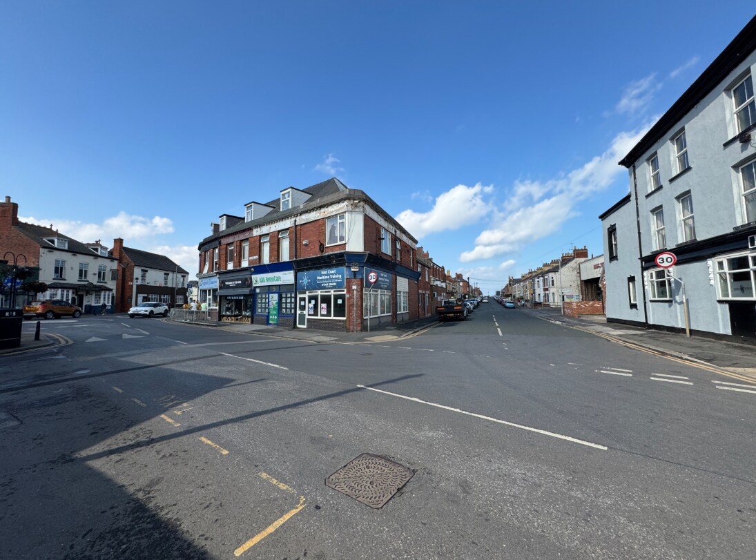 7 Seaside Rd, Withernsea à louer Photo principale– Image 1 sur 3