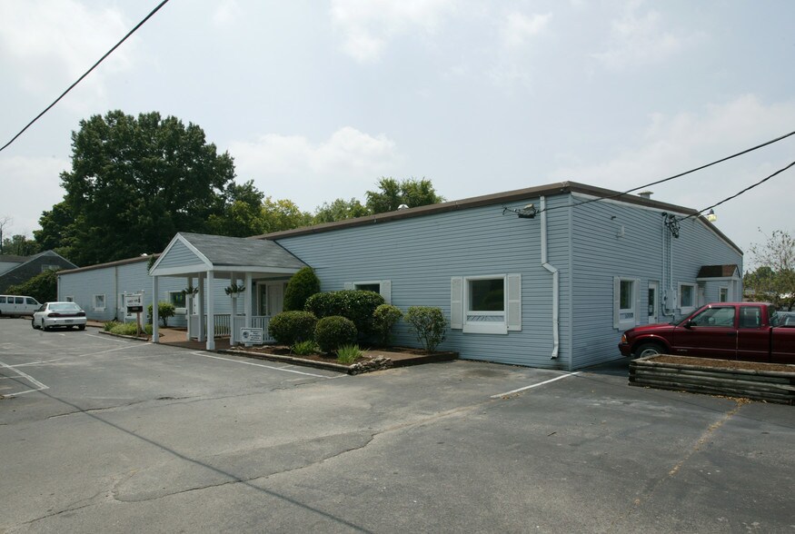 249 4th Ave N, Franklin, TN à louer - Photo principale – Image 1 sur 1