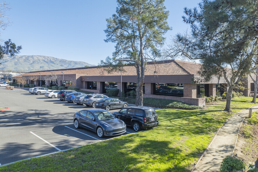 3400-3450 W Warren Ave, Fremont, CA à vendre - Photo principale – Image 1 sur 21