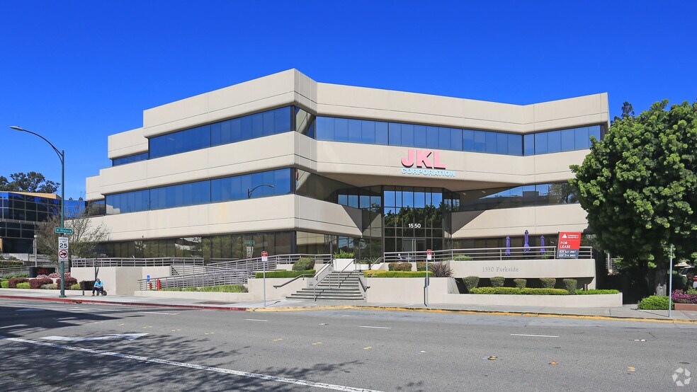 1550 Parkside Dr, Walnut Creek, CA à louer - Photo de l’immeuble – Image 3 sur 8