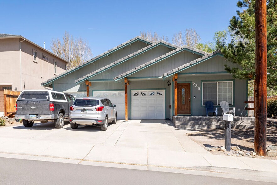 535 College Dr, Reno, NV à vendre - Photo principale – Image 1 sur 1