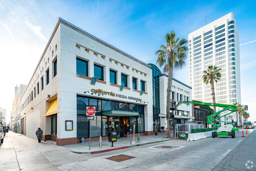 210-214 Wilshire Blvd, Santa Monica, CA à louer - Photo principale – Image 1 sur 4