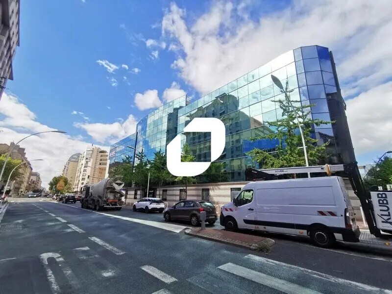 3-5 Rue Barbès, Montrouge à louer Photo de l’immeuble– Image 1 sur 28