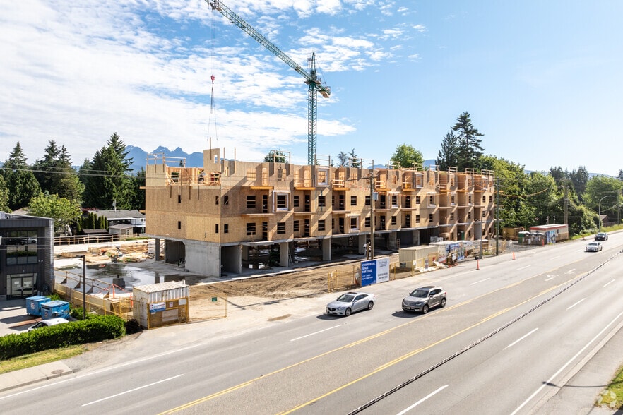 21783 Lougheed Hwy, Maple Ridge, BC à louer - Photo principale – Image 1 sur 1