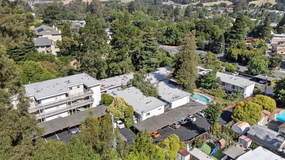 4230 San Pablo Dam Rd, El Sobrante, CA à vendre - Photo de l’immeuble – Image 1 sur 1