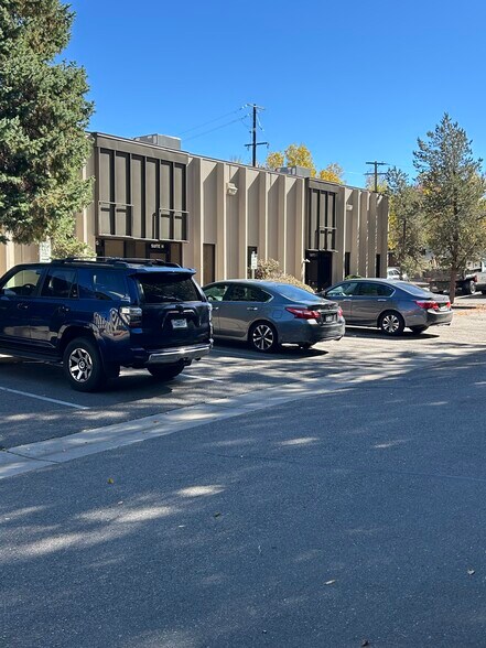 7925 E Harvard Ave, Denver, CO à louer - Photo de l’immeuble – Image 3 sur 6