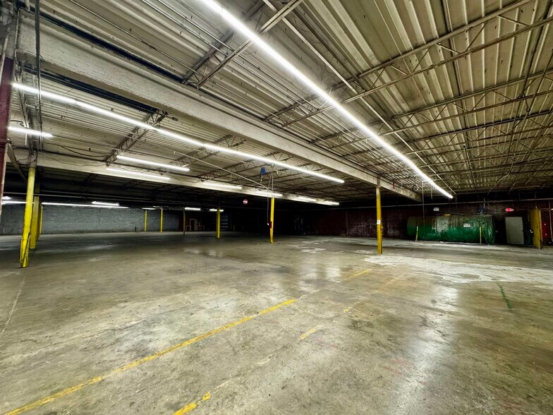235 S Hampton Ave, Johnsonville, SC à vendre - Photo intérieure – Image 2 sur 30