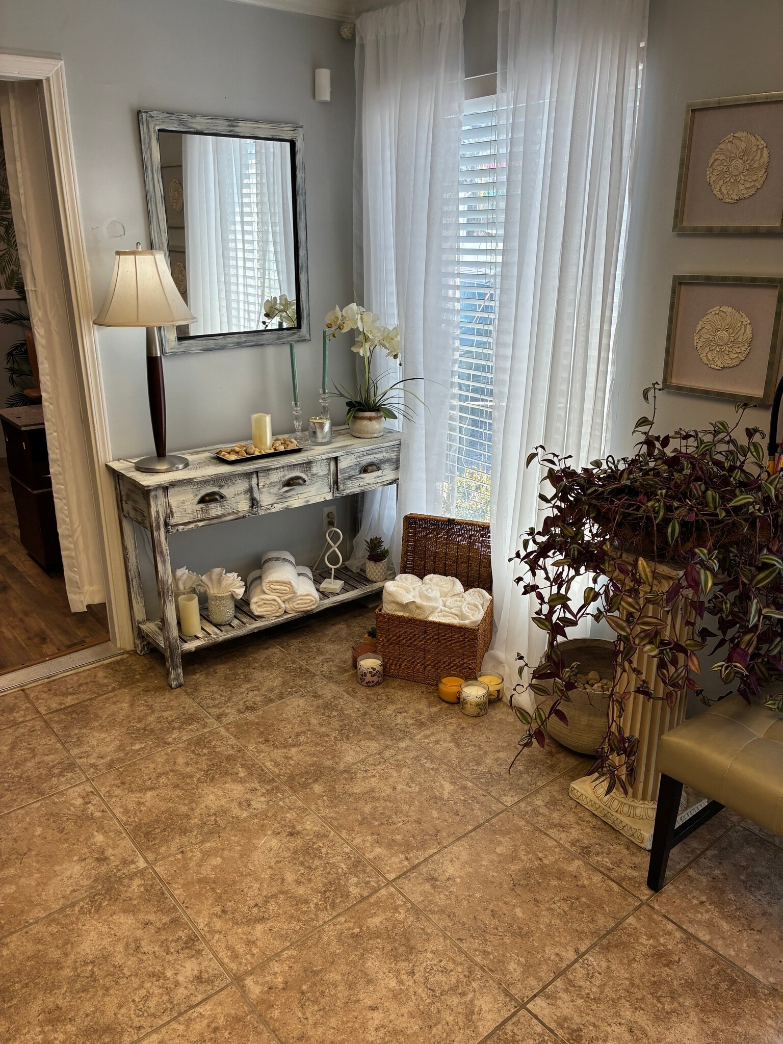 737 Main St, Stone Mountain, GA à louer Photo intérieure– Image 1 sur 18