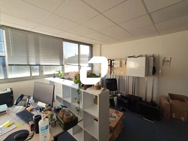 Bureau dans Bordeaux à louer - Photo intérieure – Image 2 sur 10