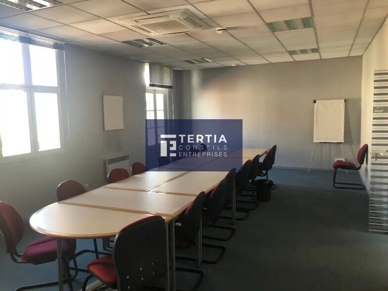 Bureau dans Montpellier à louer - Photo de l’immeuble – Image 3 sur 10