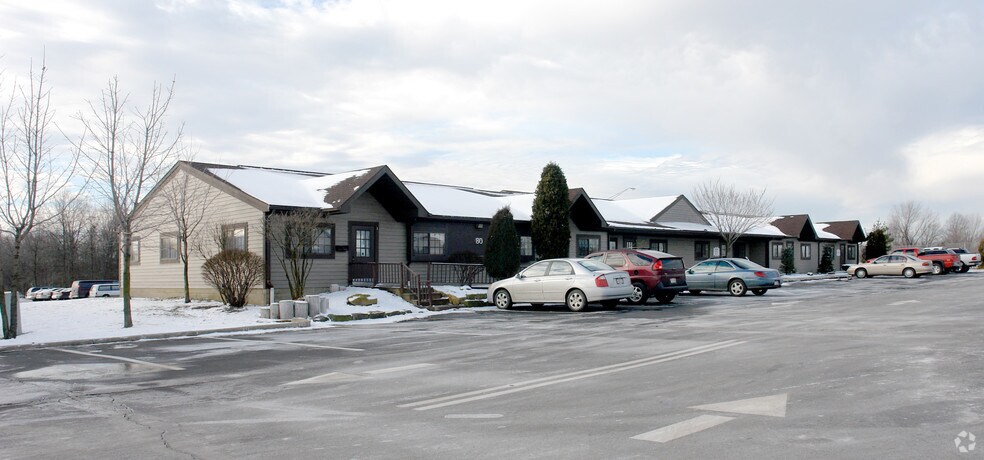 80 Westchester Dr, Youngstown, OH à vendre - Photo de l’immeuble – Image 2 sur 2