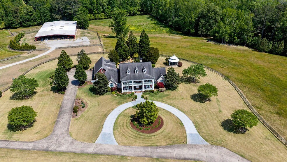 525 Murphy Rd, Newnan, GA à vendre - Photo de l’immeuble – Image 2 sur 9