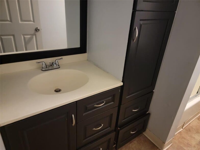 39 Haendel St, Binghamton, NY à vendre - Photo intérieure – Image 2 sur 21