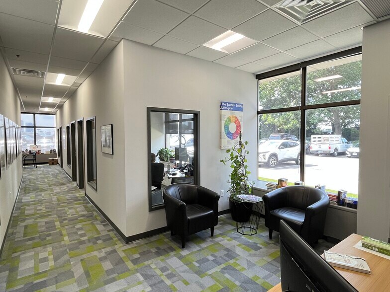 1750 Elm St, Manchester, NH à louer - Photo intérieure – Image 3 sur 16