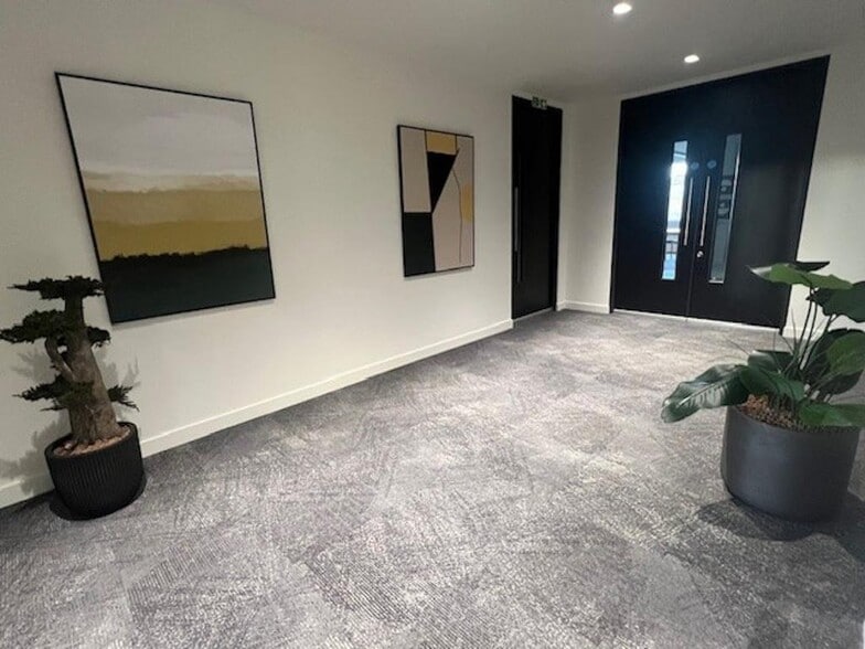 13-27 Friary St, Guildford à louer - Photo de l’immeuble – Image 2 sur 9