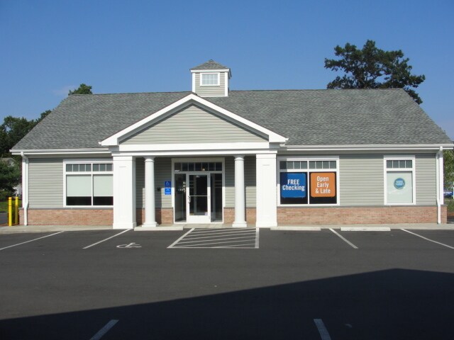 125-131 New Britain Ave, Plainville, CT à louer - Photo de l’immeuble – Image 2 sur 2