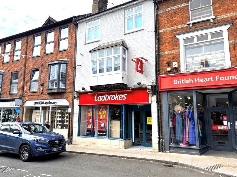 24 Duke St, Henley On Thames à louer - Photo de l’immeuble – Image 1 sur 5