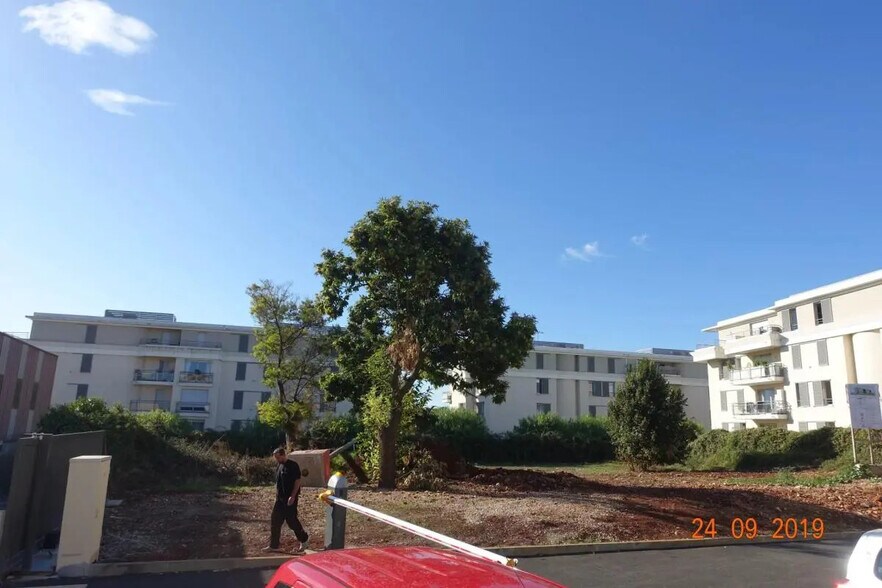 Terrain dans Antibes à vendre - Photo de l’immeuble – Image 2 sur 2