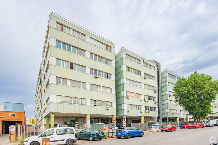 Calle de Gamonal, 5, Madrid, Madrid à vendre - Photo principale – Image 1 sur 2
