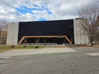 Plus de détails pour 4000 Bridge St, Drexel Hill, PA - Industriel/Logistique à vendre