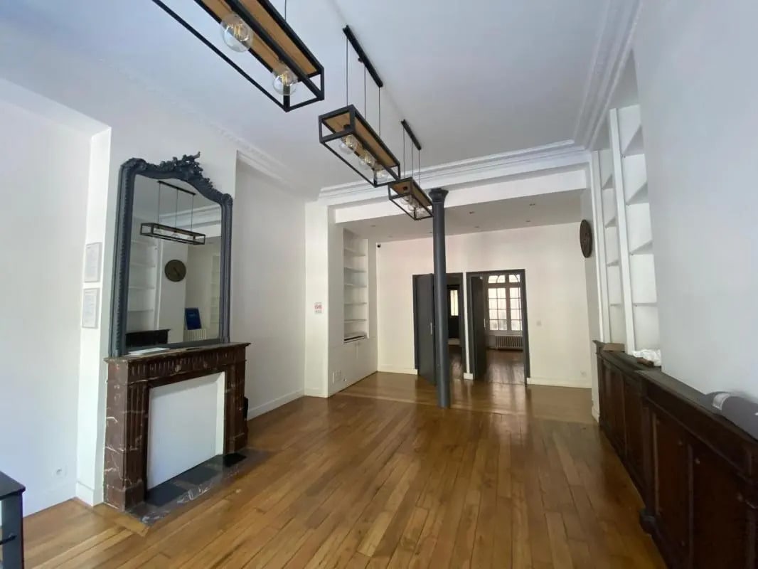 Local commercial dans Paris à louer Photo intérieure– Image 1 sur 6