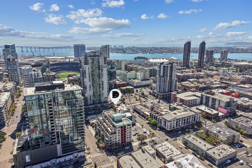 871-875 G St, San Diego, CA à vendre - Photo de l’immeuble – Image 2 sur 36