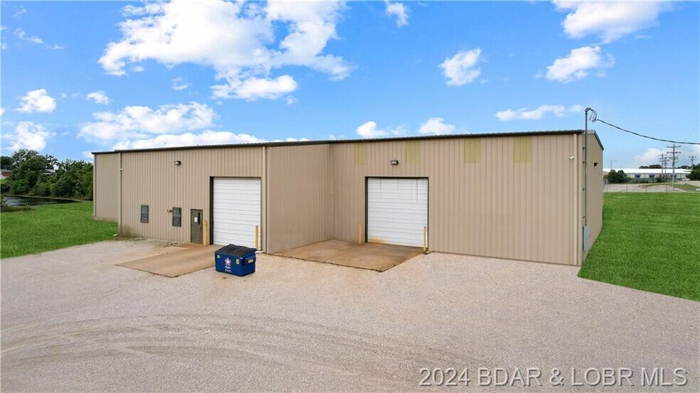 744 Keystone Industrial Park dr, Camdenton, MO à louer - Photo de l’immeuble – Image 1 sur 15