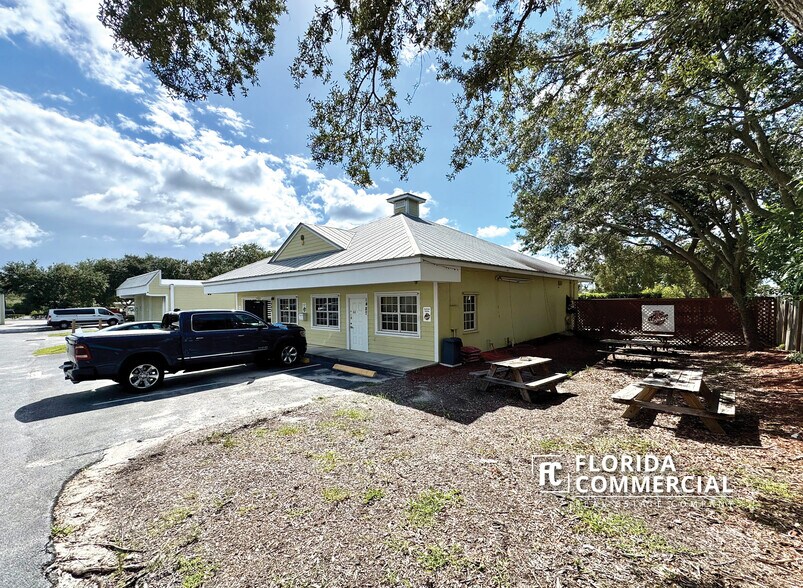1485-1487 NE Jensen Beach Blvd, Jensen Beach, FL à louer - Photo de l’immeuble – Image 3 sur 5