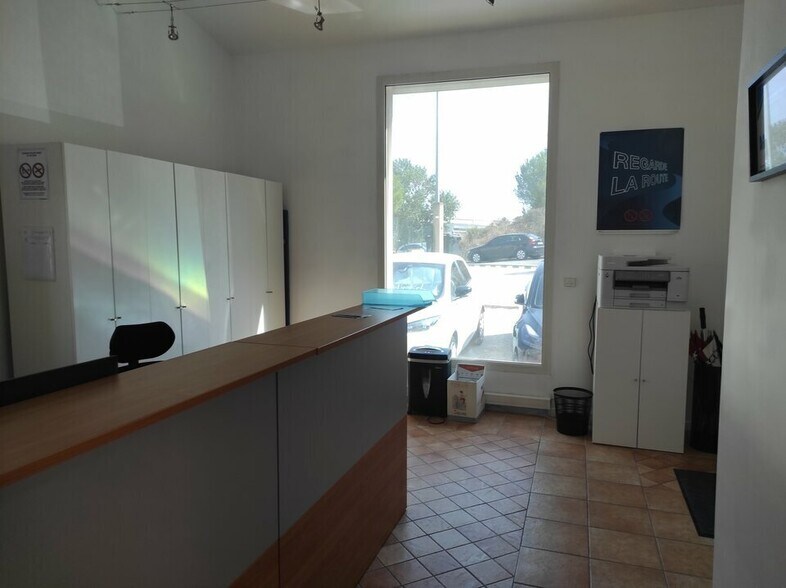 Rue Barthélémy Thimonnier, Martigues à vendre - Photo intérieure – Image 3 sur 5