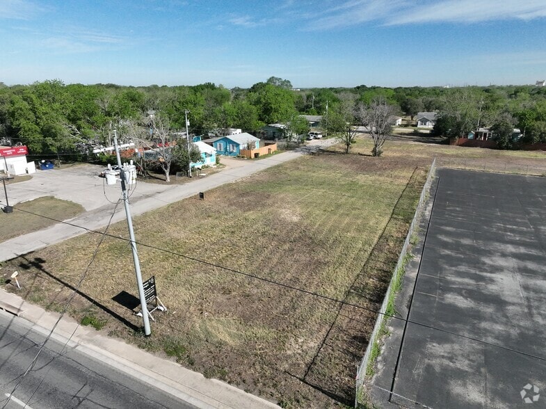 786 W Court St, Seguin, TX à vendre - Aérien – Image 2 sur 2