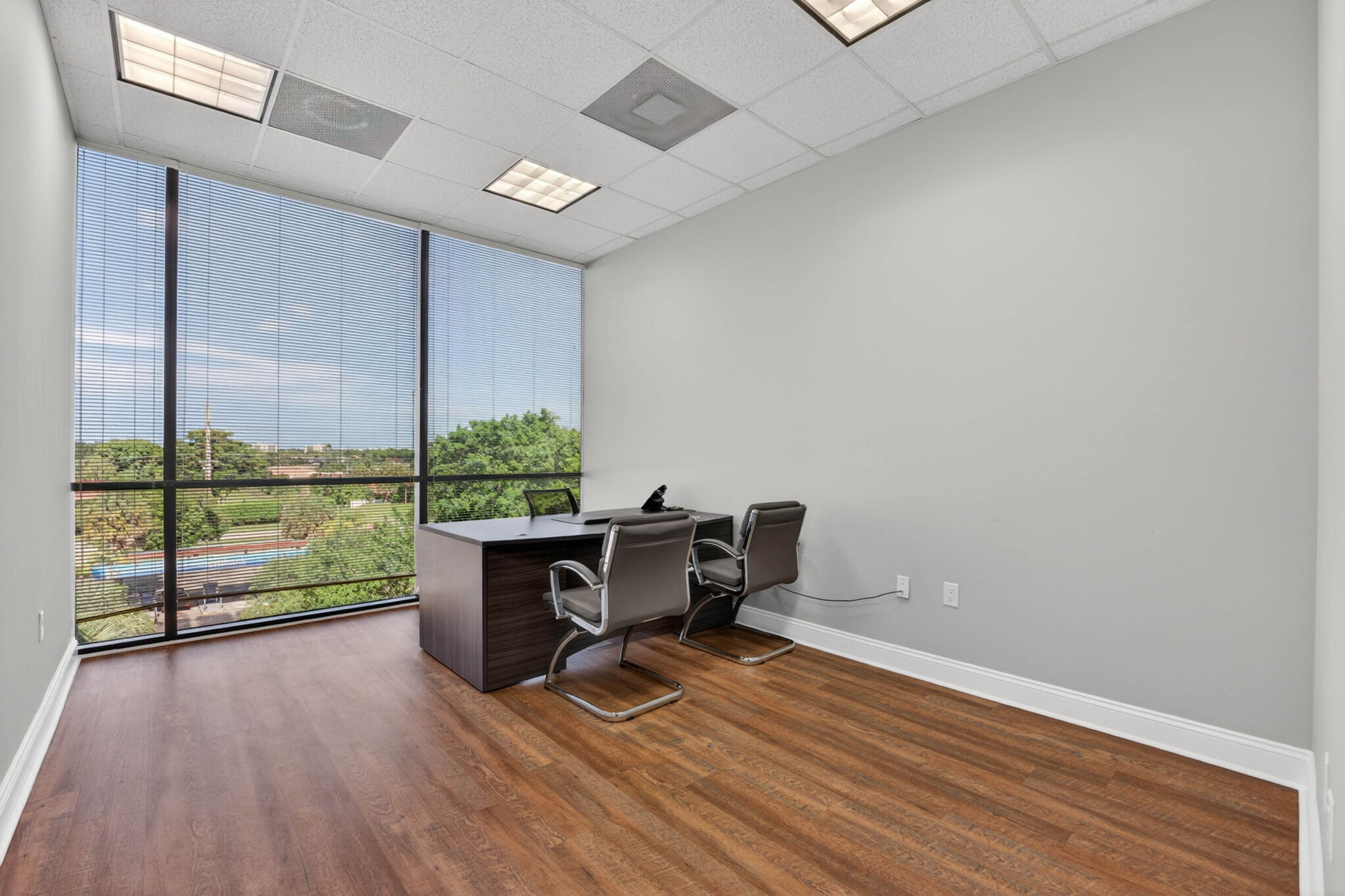 7100 W Camino Real, Boca Raton, FL à louer Photo intérieure– Image 1 sur 25