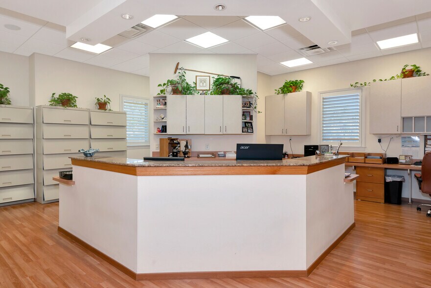 1041 Ridgewood Ave, Venice, FL à louer - Photo intérieure – Image 2 sur 10