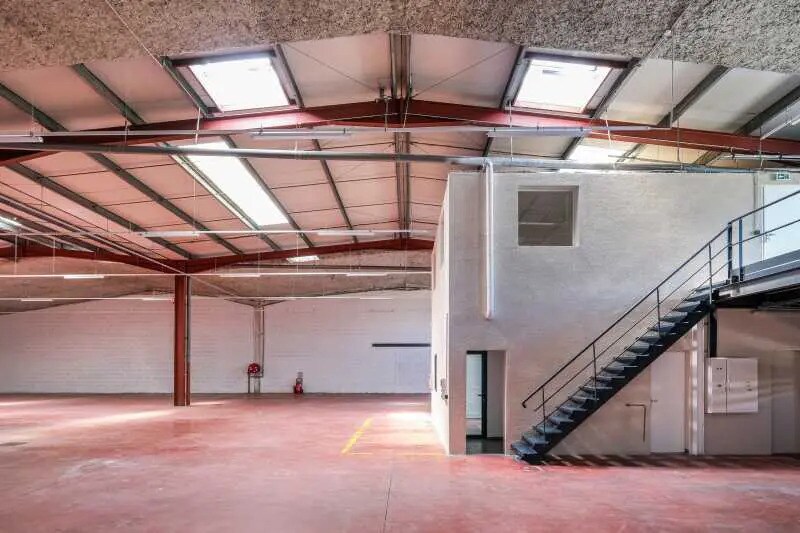 Bureau dans Corbas à louer - Photo de l’immeuble – Image 2 sur 14