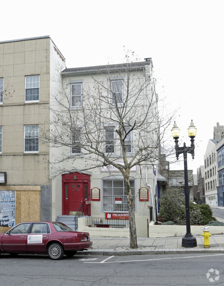 1187 Broad St, Bridgeport, CT à louer - Photo de l’immeuble – Image 1 sur 25