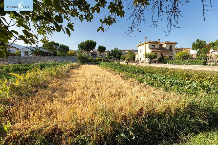 Calle Vicente Aleixandre, 5, La Zubia, Granada à vendre - Photo de l’immeuble – Image 2 sur 18